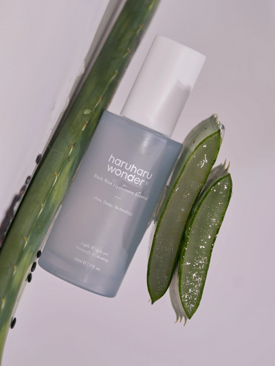 haruharu wonder Black Rice Hyaluronic Essence